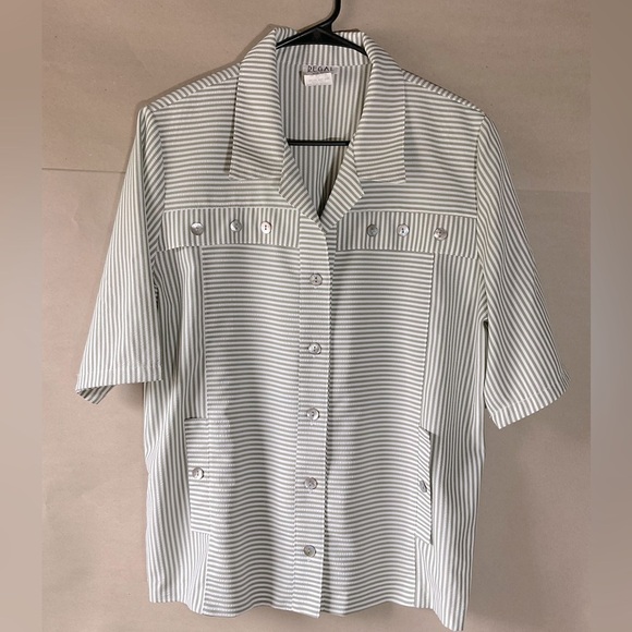 Regal Tops - Regan button down shirt. Sage green & white. Size L.